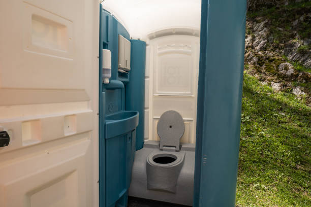 Portable Toilet Options We Offer in Tye, TX
